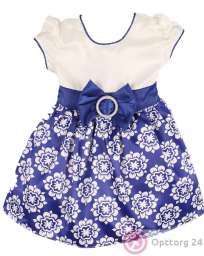 Платье детское бело-синего цвета.