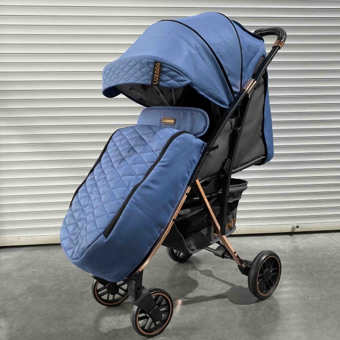 Прогулочное детское 4-х колесное шасси luxmom 636 Синий текстиль на чёрной раме