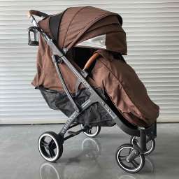 Прогулочное детское 4-х колесное шасси YOYA PLUS pro 2020 Коричневый текстиль полный комплект