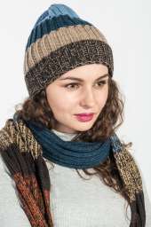 Комплект универсальный шарф, шапка в полоску 65P3561 (Коричнево-синий)