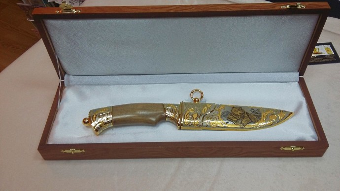 ШОУ-РУМ В МОСКВЕ: Нож украшенный  “Медведь” Златоуст