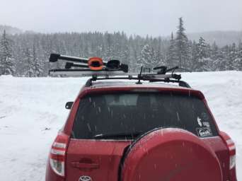 Багажник для лыж и сноубордов Thule