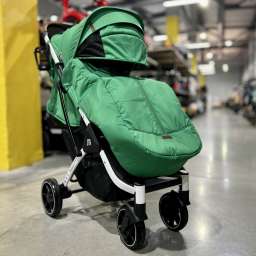 Прогулочное детское 4-х колесное шасси Babalo 2022 Зелёный текстиль на белой раме с сумкой