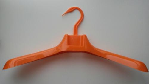 Вешалка для верхней одежды "Лебедь" с поворачивающимся крючком