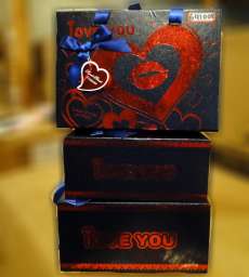 Набор 3 подарочных коробок Красное сердце с губами
