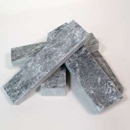 Плитка талькохлорит “Рваный камень” 200х50х20 мм (цена за 1 кв. м)