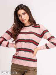 Розовый  вязаный свитер с красно-зелеными полосками