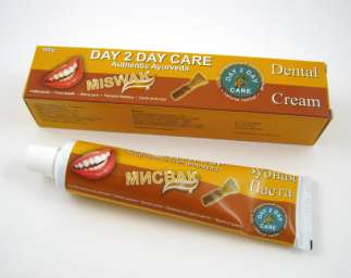 Зубная паста Day 2 day care мисвак 100 г