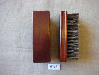Щетка обувная (малая) из натурального волоса , лакированная березовая колодка арт 04с 8