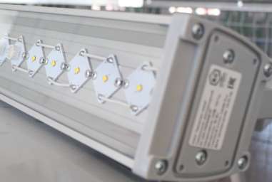 Светодиодный светильник для внешнего освещения / СС-061-7560-Г82220В-IP67-1