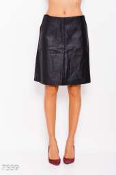 Черная юбка из тисненной эко-кожи с карманами